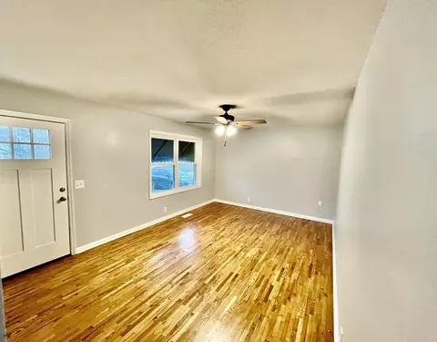 Living - 109 Bryant Ave, Dickson, TN 37055 photo 1 of 2