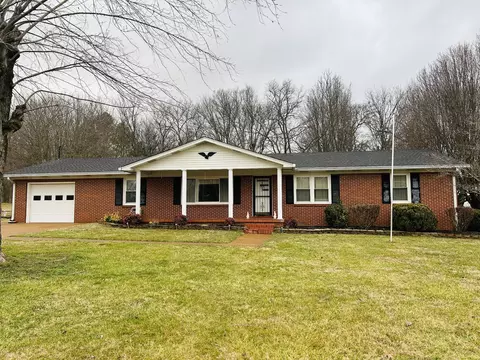704 Meadow Rd, Mount Pleasant, TN 38474