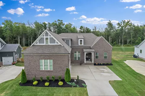 624 Dunmeyer Ct, Nolensville, TN 37135