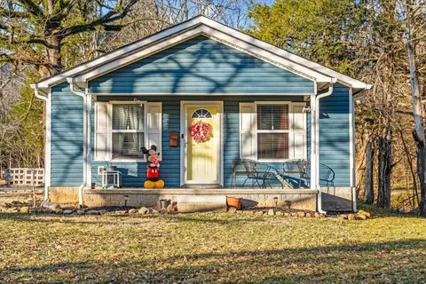 120 Raulston Cove Rd, South Pittsburg, TN 37380