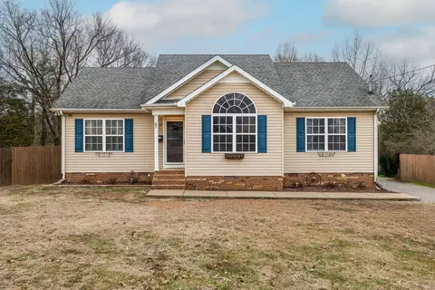 1518 Joanne Cir, Lewisburg, TN 37091