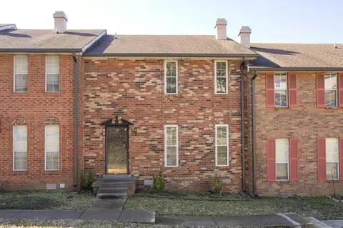 395 Huntington Ridge Dr, Nashville, TN 37211