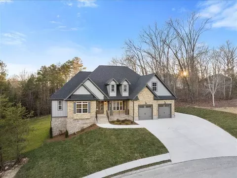 582 Kashaya Ln, Soddy Daisy, TN 37379