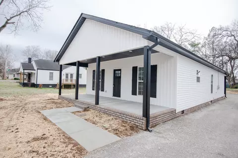 720 S Cannon Blvd, Shelbyville, TN 37160