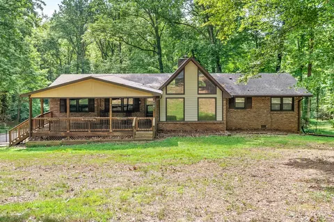 618 Idlewood Dr, Clarksville, TN 37043