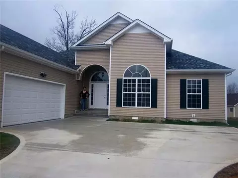 1621 Broad Cir, Clarksville, TN 37042
