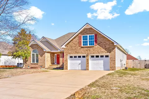 3920 Rhonda Ct, Clarksville, TN 37040