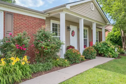 211 Westwind Dr, Springfield, TN 37172