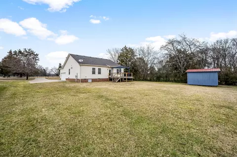 Exterior - 465 Crescent Rd, Murfreesboro, TN 37128 photo 6 of 7