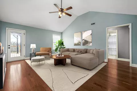 Living - 465 Crescent Rd, Murfreesboro, TN 37128 photo 1 of 4