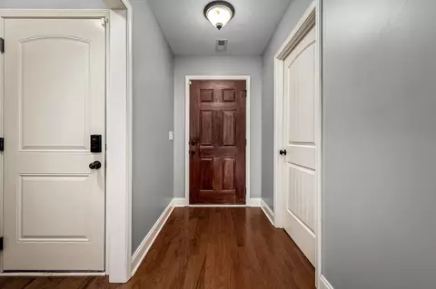 Entry Way - 465 Crescent Rd, Murfreesboro, TN 37128 photo 1 of 1