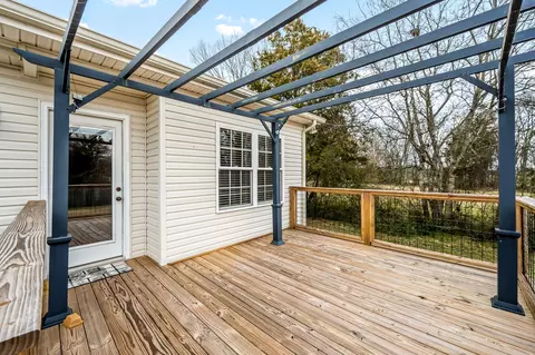 Exterior - 465 Crescent Rd, Murfreesboro, TN 37128 photo 5 of 7