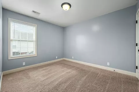 Bedroom - 465 Crescent Rd, Murfreesboro, TN 37128 photo 5 of 7