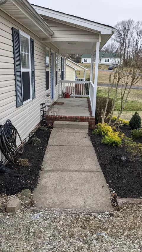 518 Leeza Loop, Dickson, TN 37055