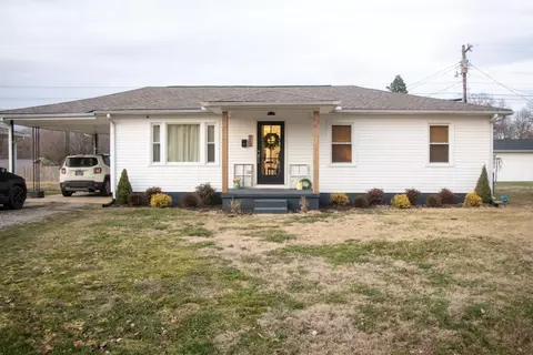 513 W 5th Ave, Hohenwald, TN 38462