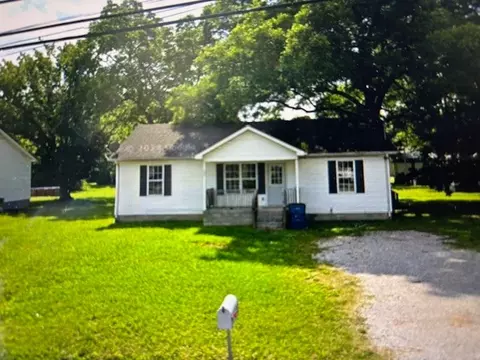 602 Oakdale St, Manchester, TN 37355