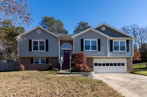 927 Brookrun Dr, Hixson, TN 37343