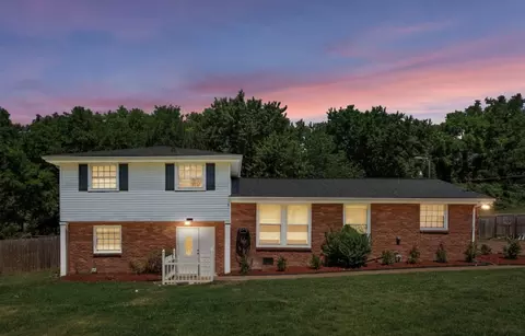 210 Moss Trl, Goodlettsville, TN 37072