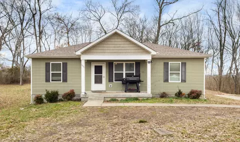 1331 Poplar Ct, Clarksville, TN 37040