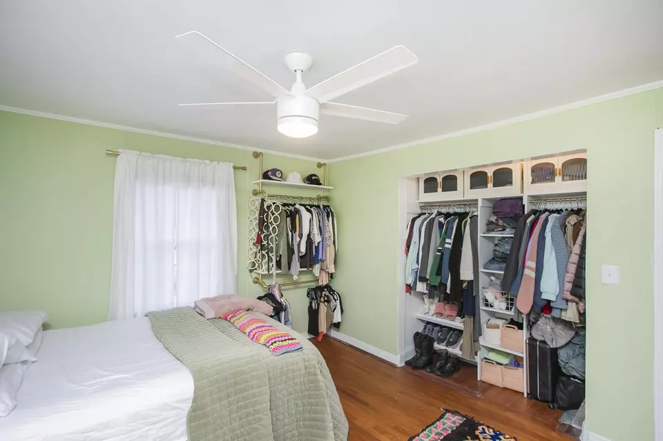Bedroom - 2616 Flamingo Dr, Nashville, TN 37207 photo 2 of 4
