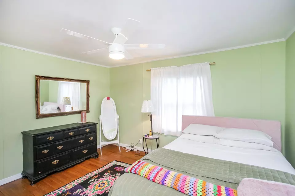 Bedroom - 2616 Flamingo Dr, Nashville, TN 37207 photo 3 of 4
