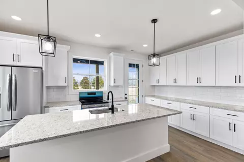 Kitchen - 1713 Three Island Rd, Walling, TN 38587 photo 5 of 5