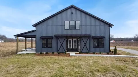 1713 Three Island Rd, Walling, TN 38587