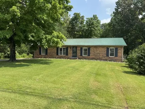 308 Leader Dr, New Johnsonville, TN 37134