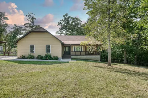 644 Bluebird Ridge Rd, Jamestown, TN 38556