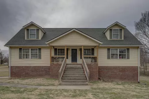 1000 Glendale Dr, Dickson, TN 37055 photo 1