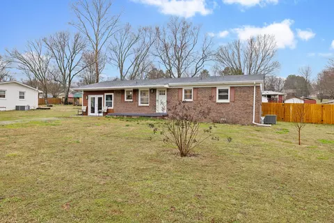1429 Old Lake Rd, Lewisburg, TN 37091