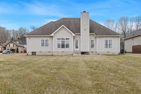 Exterior - 208 Deerfield Dr, Springfield, TN 37172 photo 5 of 7