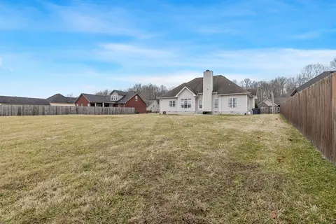 Exterior - 208 Deerfield Dr, Springfield, TN 37172 photo 7 of 7