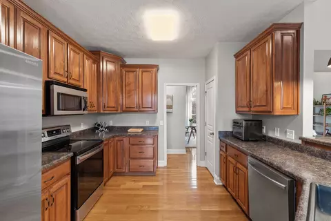 Kitchen - 208 Deerfield Dr, Springfield, TN 37172 photo 1 of 5