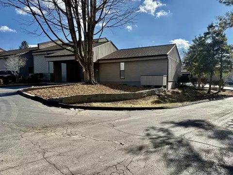 129 Lakeshore Cir #7, Crossville, TN 38558