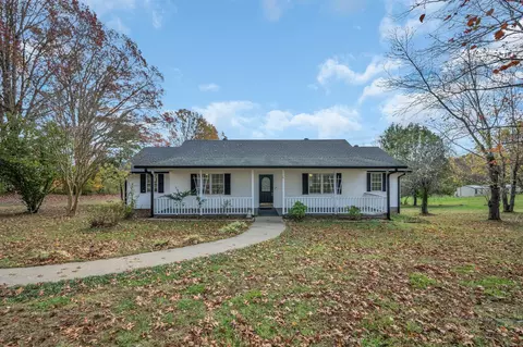 1526 Taylortown Rd, White Bluff, TN 37187
