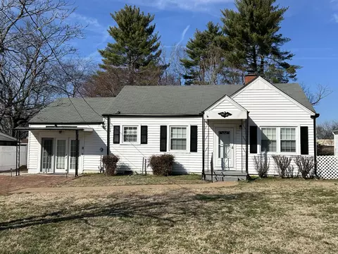 122 Coles Ferry Rd, Gallatin, TN 37066
