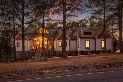 365 Lookout View Dr, Jasper, TN 37347
