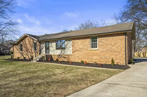 609 New Hitt Ln, Goodlettsville, TN 37072