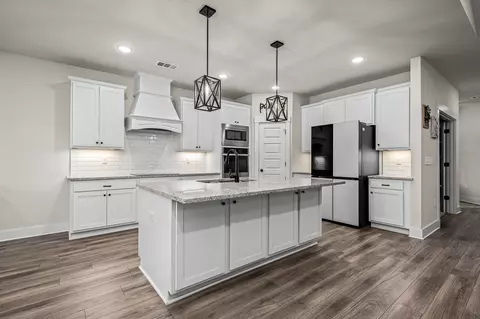 Kitchen - 2425 Murano Dr, Murfreesboro, TN 37128 photo 2 of 3