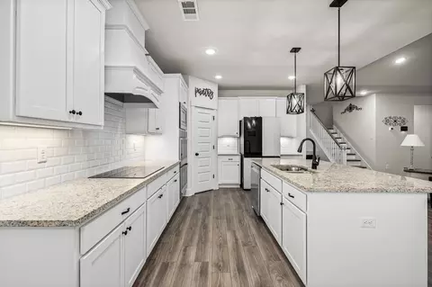 Kitchen - 2425 Murano Dr, Murfreesboro, TN 37128 photo 3 of 3