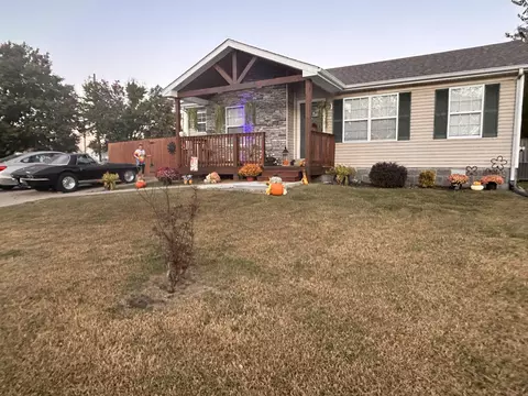 414 Cranklen Cir, Clarksville, TN 37042