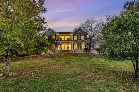 719 Huckleberry Trl, Nashville, TN 37221