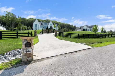 444 Beech Creek Rd N, Brentwood, TN 37027