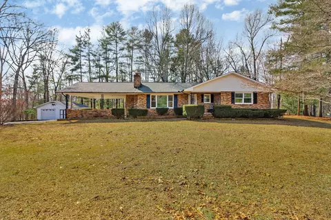 642 Mimosa Ln, Crossville, TN 38572