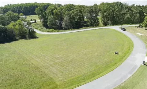 90 Whitson Ln, Crossville, TN 38572
