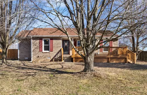 967 Hot Shot Dr, Clarksville, TN 37042