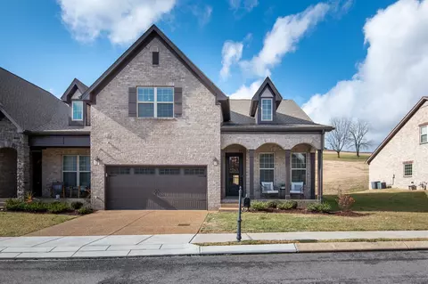 177 Village Cir, Lebanon, TN 37087