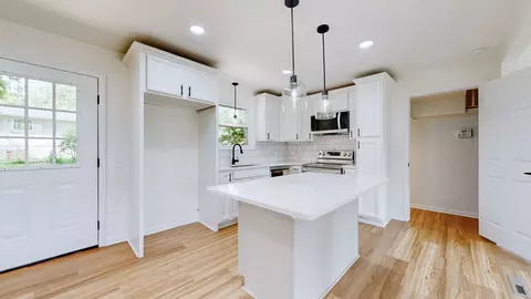 3962 Lawing Dr, Nashville, TN 37207
