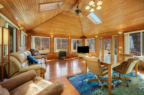 1012 Indian Springs Rd, Pegram, TN 37143